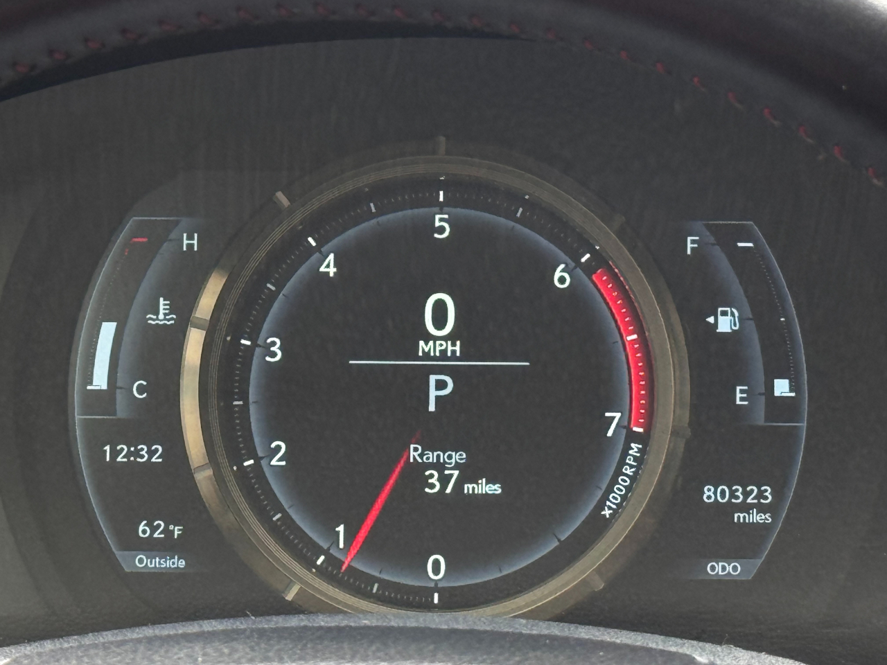 2019 Lexus IS 300 photo 3