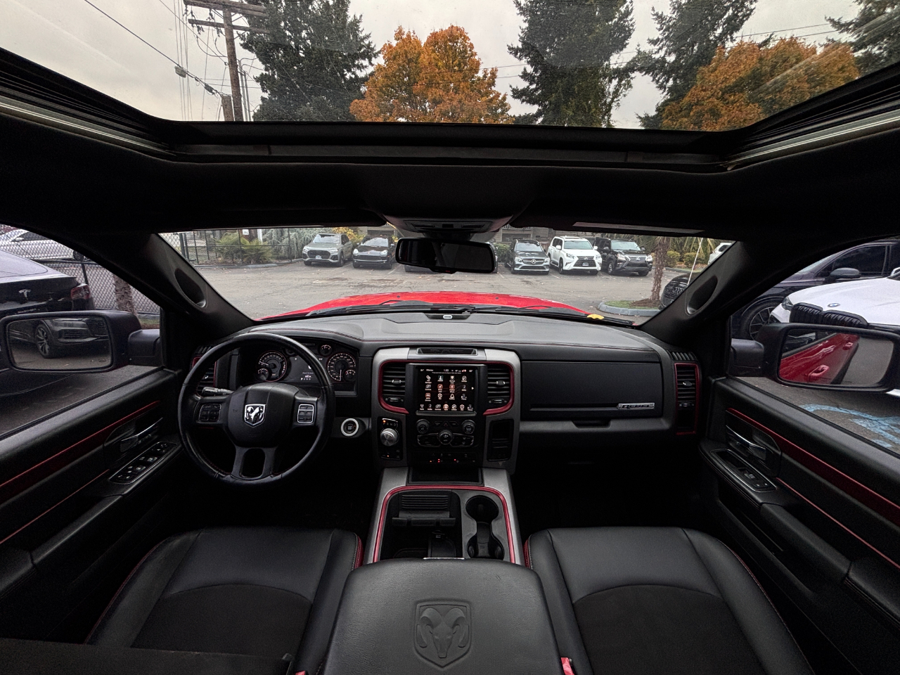 RAM 1500 Rebel 4x4 Crew Cab 5'7" Box 2017 RAM 1500 Rebel 4x4 Crew Cab 5'7" Box 2017