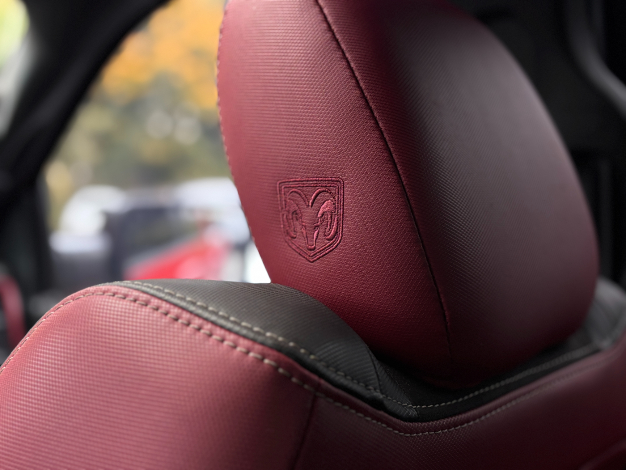 RAM 1500 Rebel 4x4 Crew Cab 5'7" Box 2017 RAM 1500 Rebel 4x4 Crew Cab 5'7" Box 2017