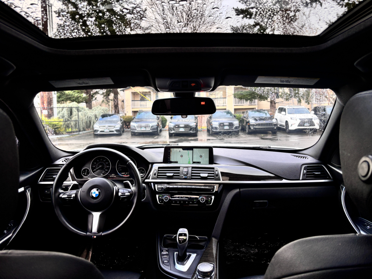 BMW 3 Series 330i Sedan 2017