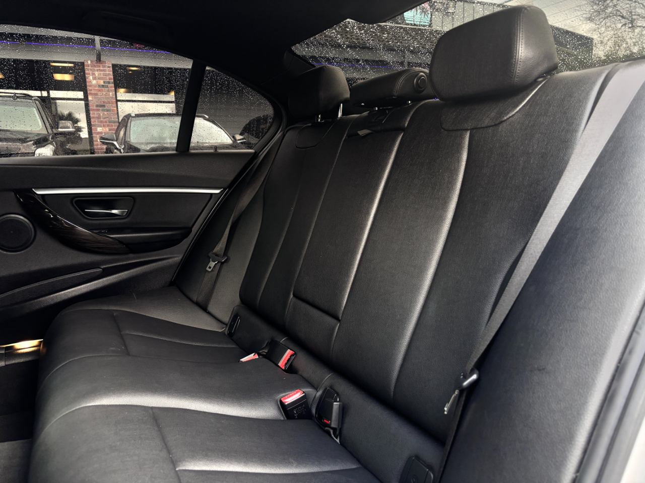 BMW 3 Series 330i Sedan 2017