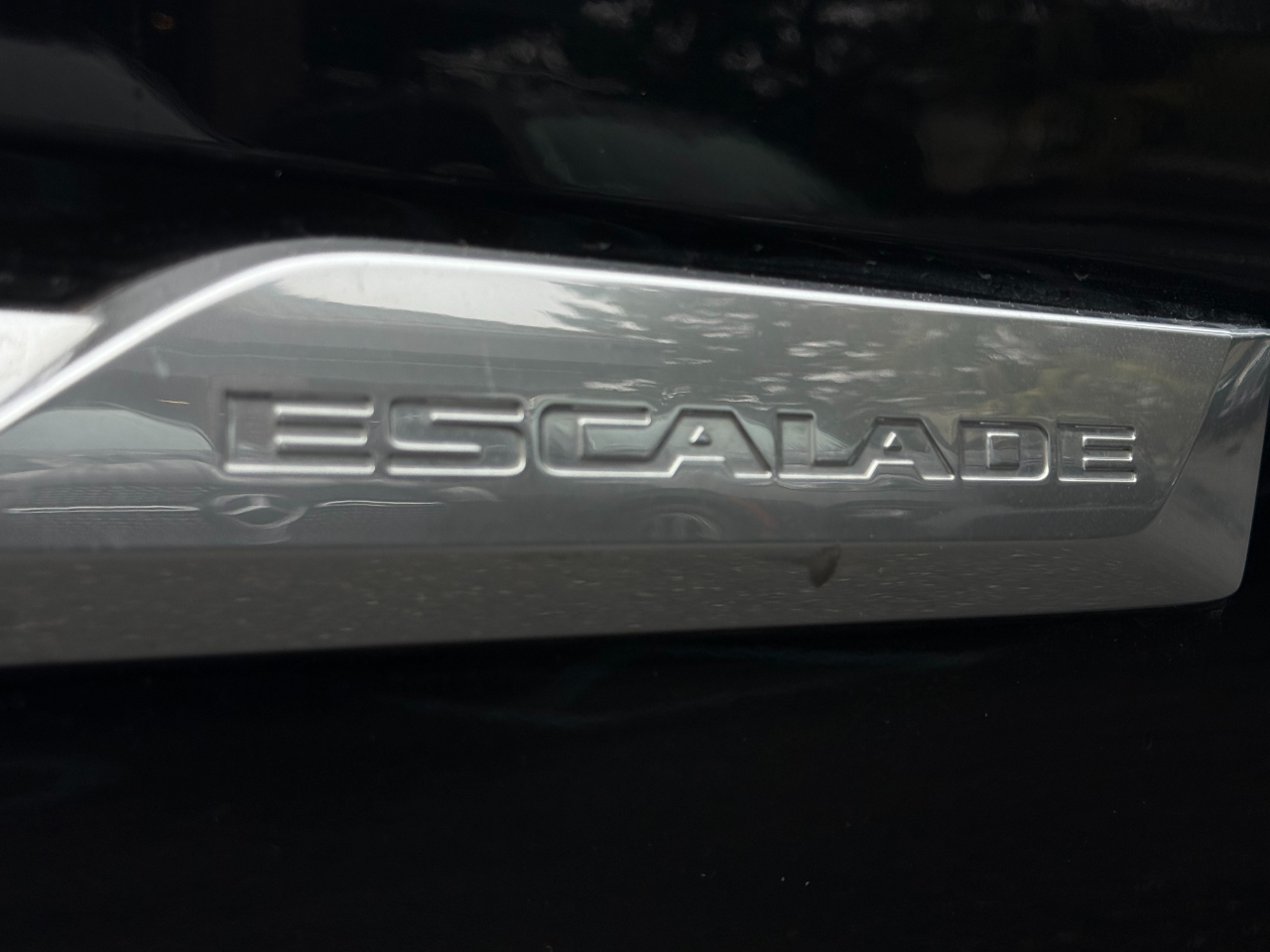 Cadillac Escalade ESV 4WD 4dr Premium Luxury 2017