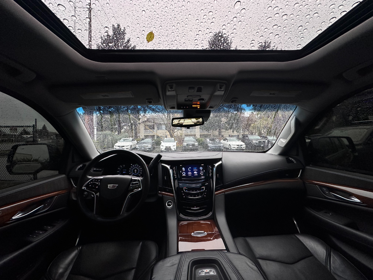 Cadillac Escalade ESV 4WD 4dr Premium Luxury 2017