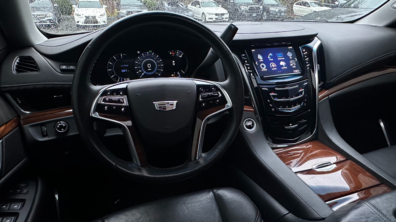Cadillac Escalade ESV 4WD 4dr Premium Luxury 2017