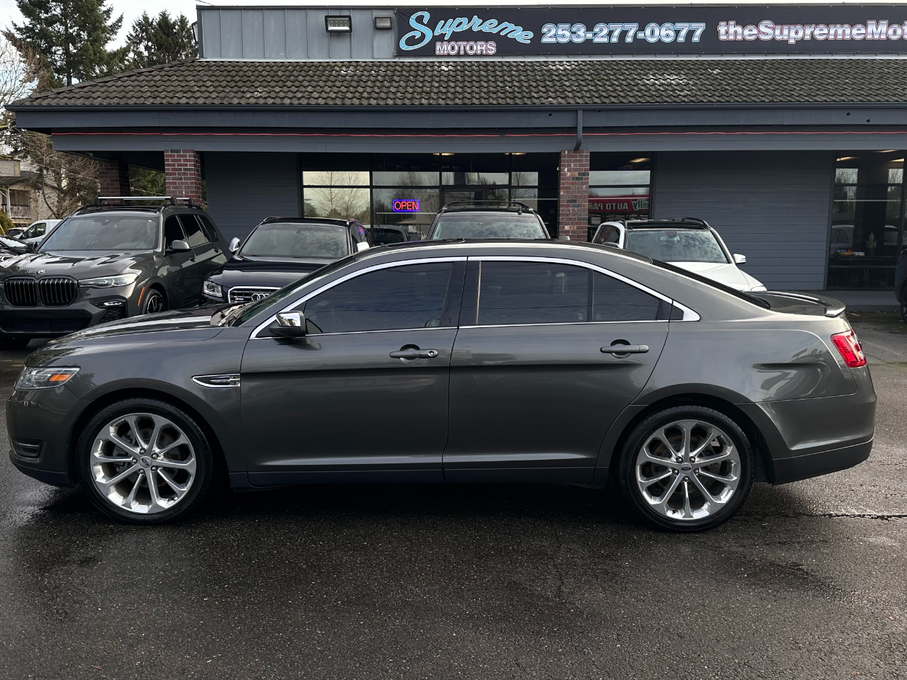 Ford Taurus Limited AWD 2016
