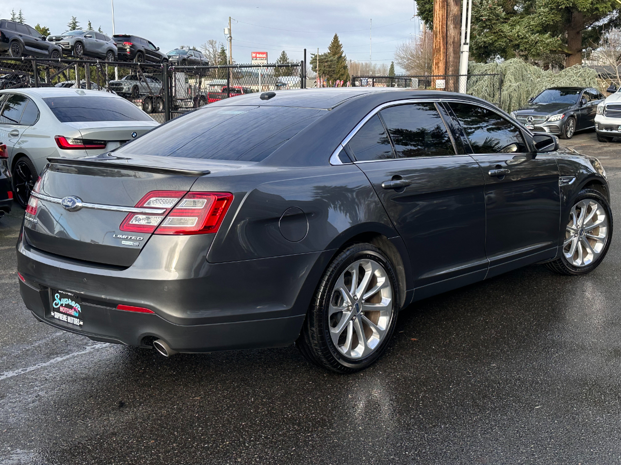 Ford Taurus Limited AWD 2016