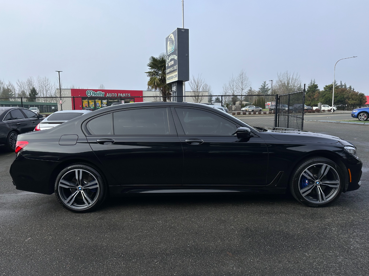 BMW 740i  2019