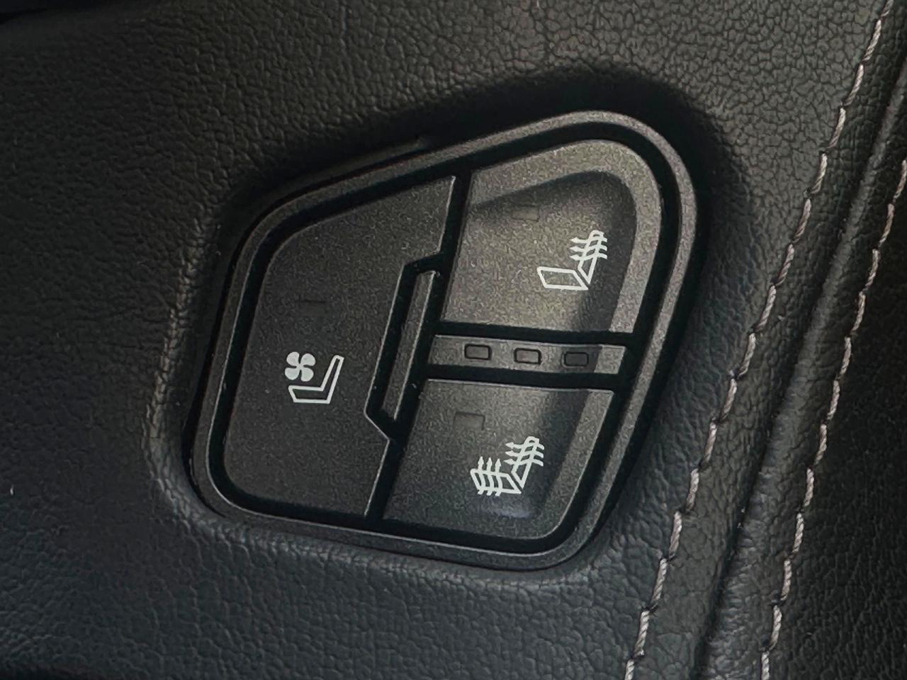 Chevrolet Tahoe 4WD 4dr Premier 2019