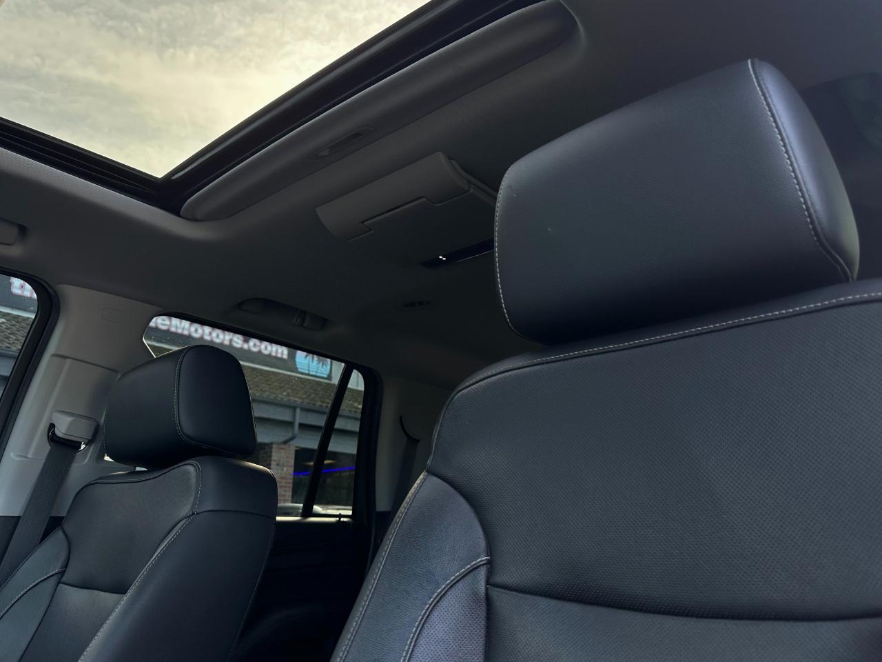 Chevrolet Tahoe 4WD 4dr Premier 2019