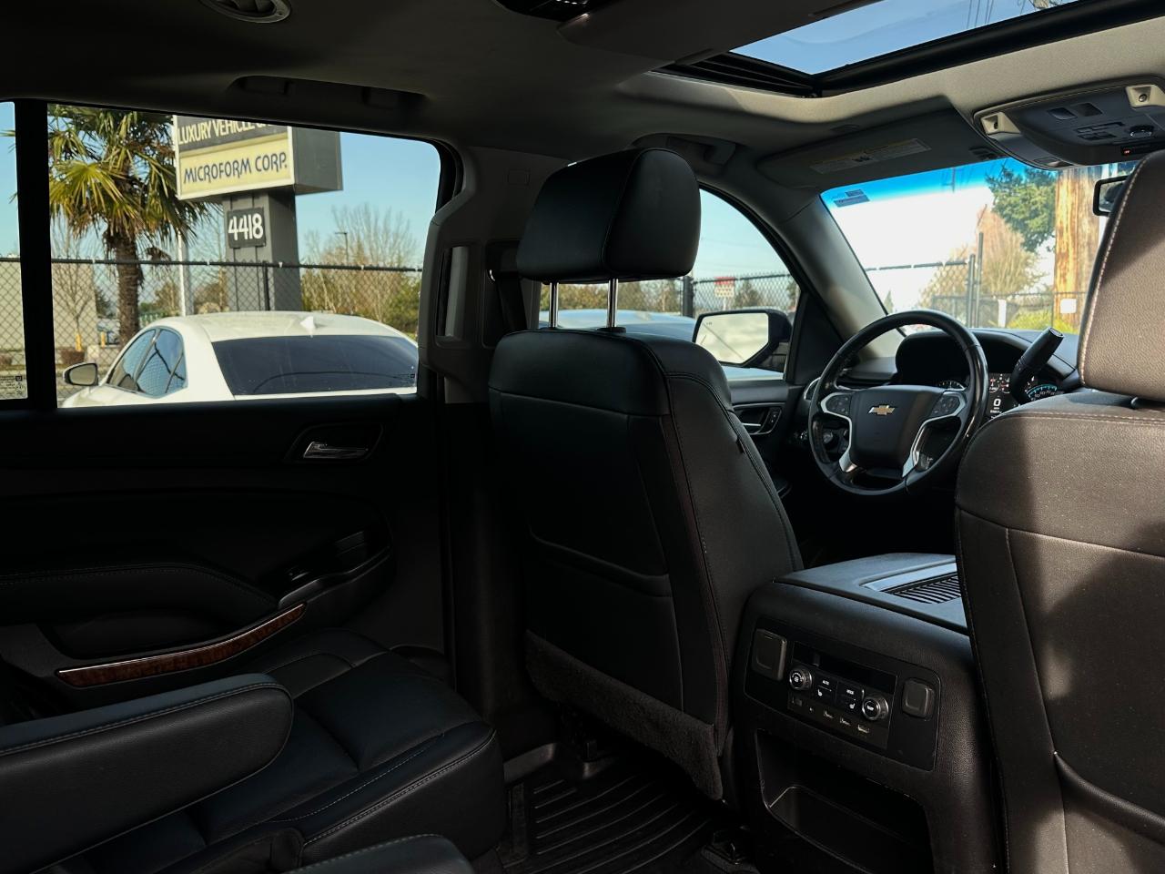 Chevrolet Tahoe 4WD 4dr Premier 2019