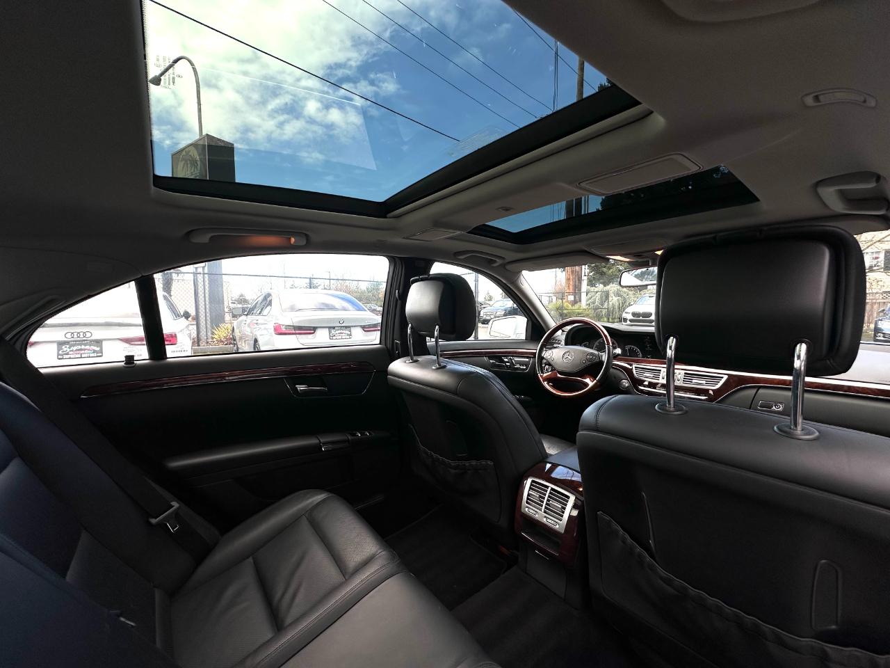 Mercedes-Benz S-Class  2010