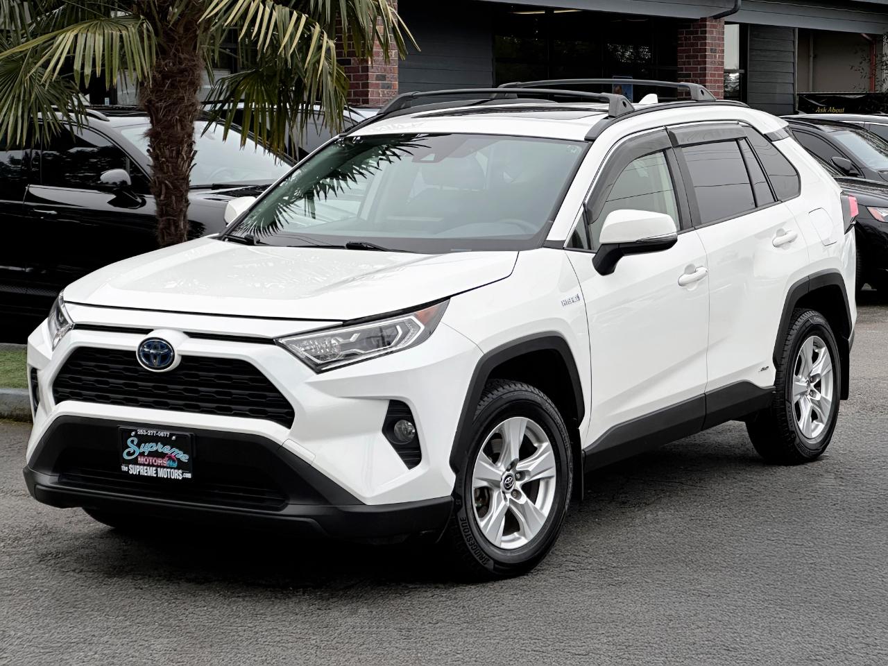 Toyota RAV4 Hybrid XLE AWD 2019