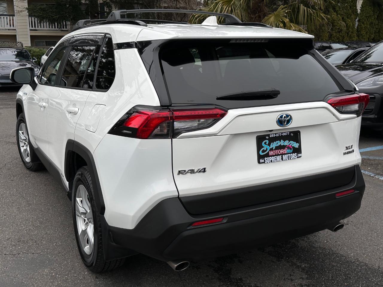 Toyota RAV4 Hybrid XLE AWD 2019