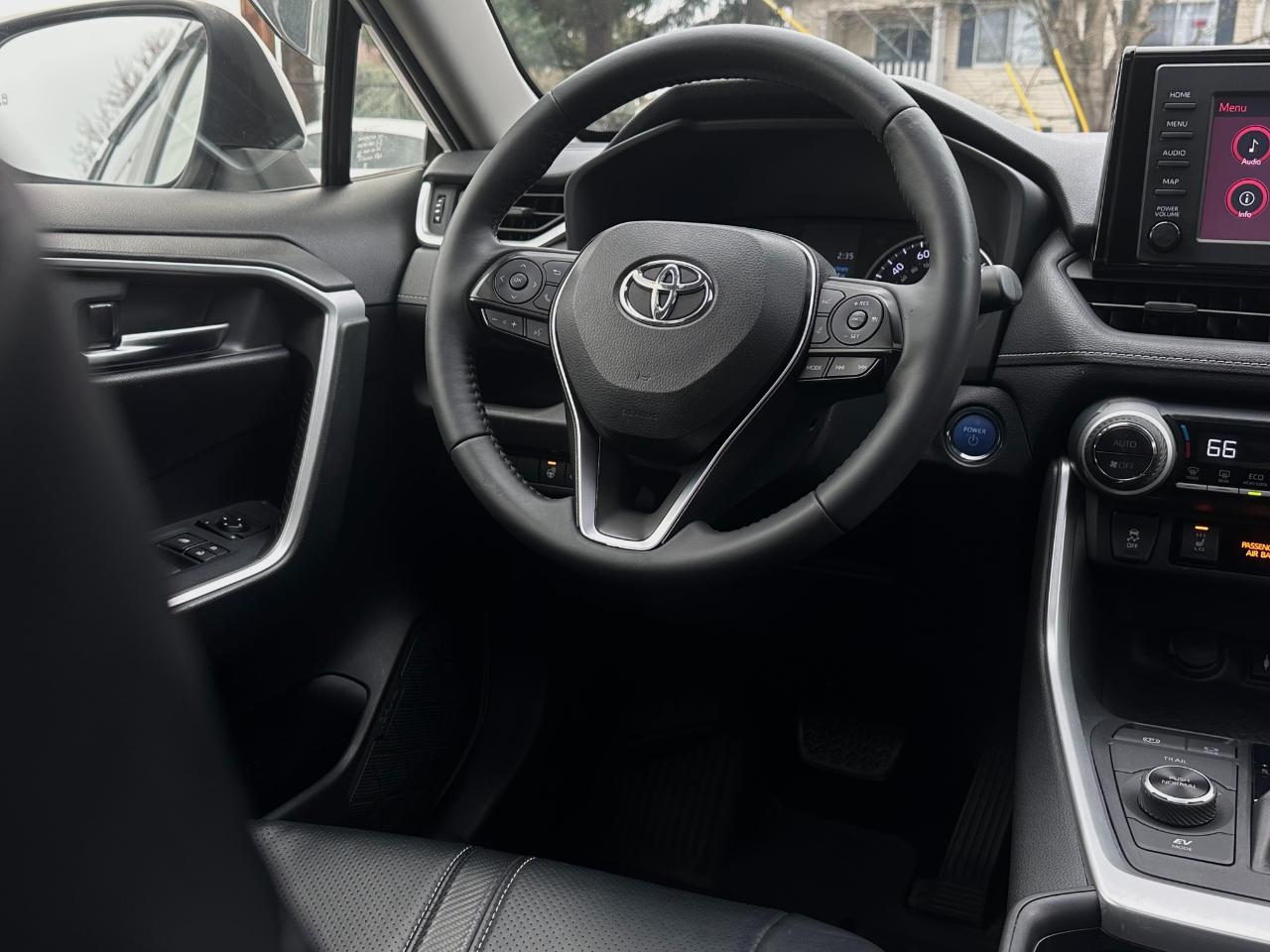 Toyota RAV4 Hybrid XLE AWD 2019