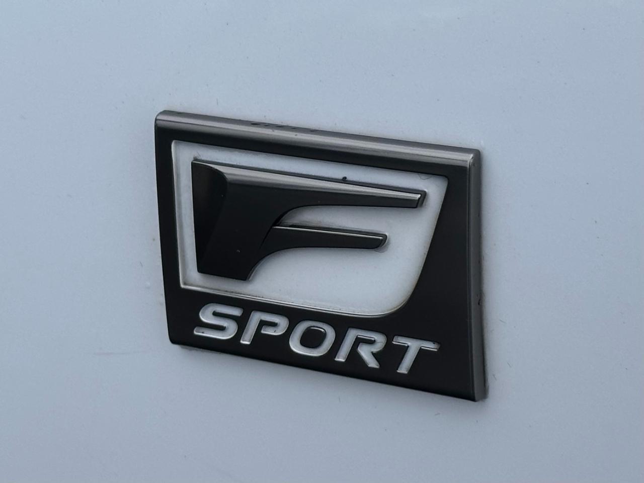 Lexus IS IS Turbo RWD 2017