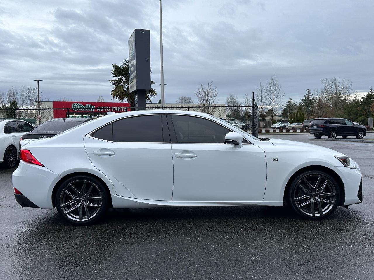 Lexus IS IS Turbo RWD 2017