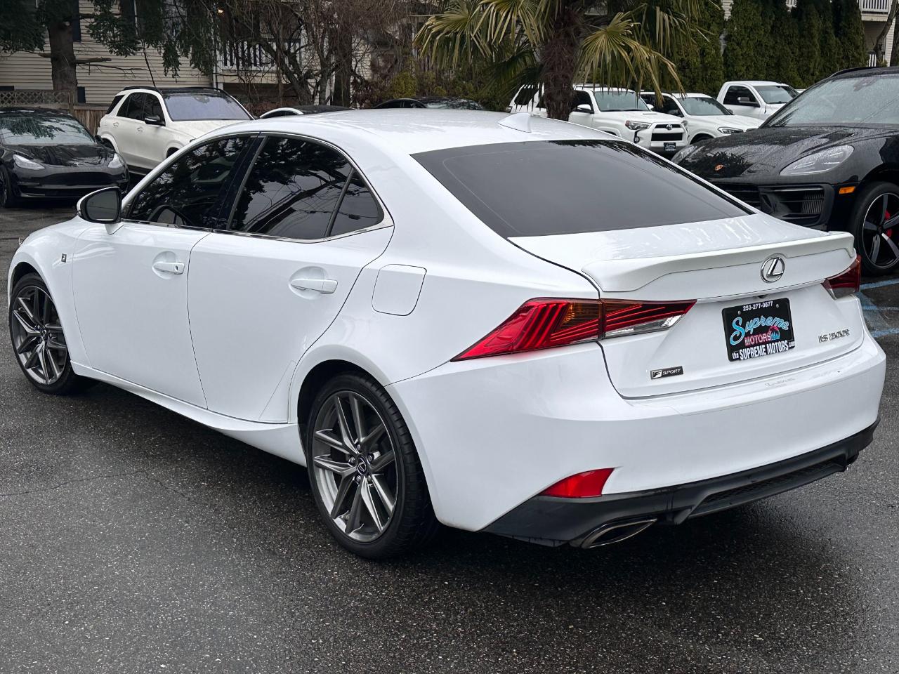 Lexus IS IS Turbo RWD 2017