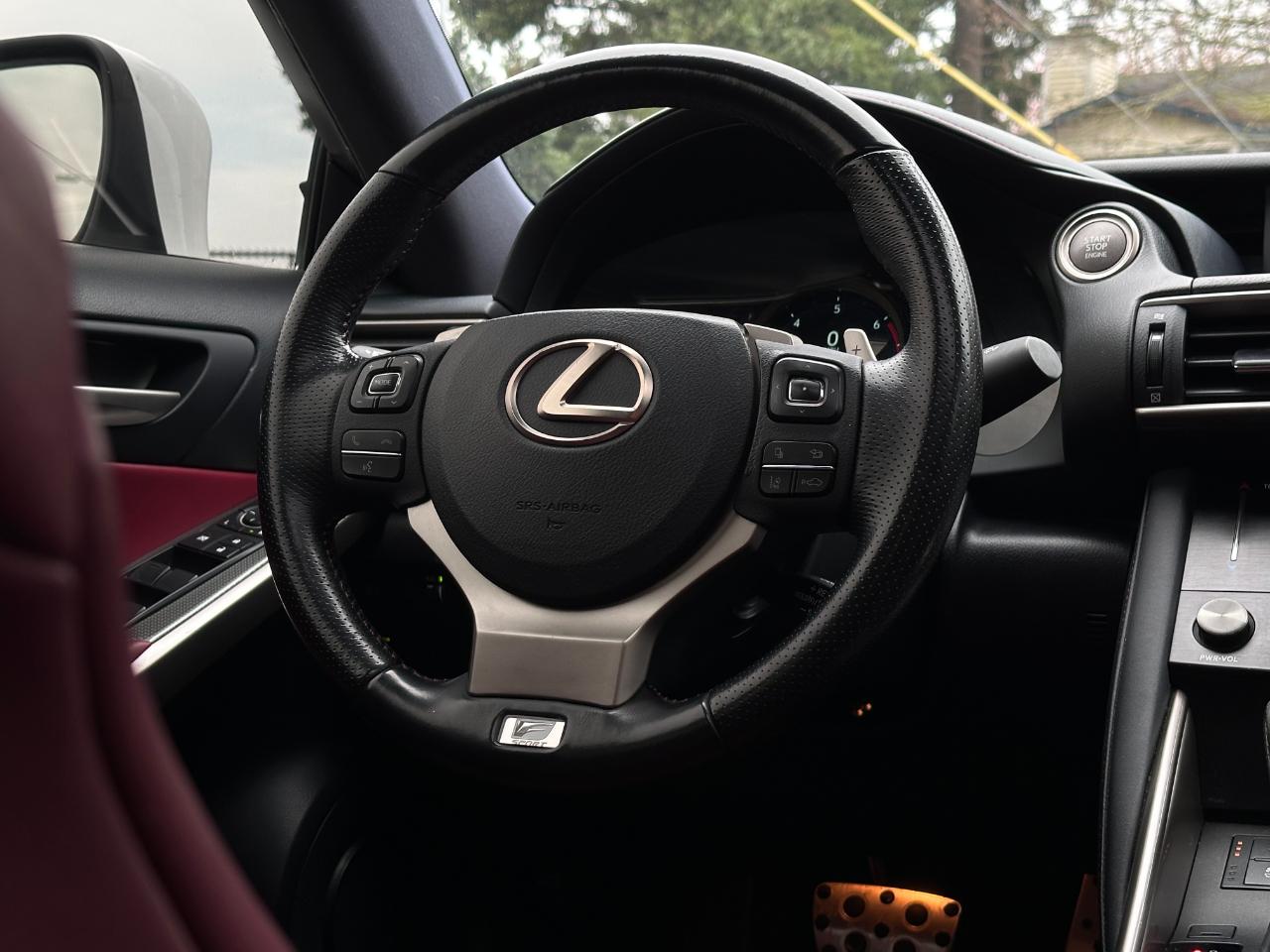 Lexus IS IS Turbo RWD 2017