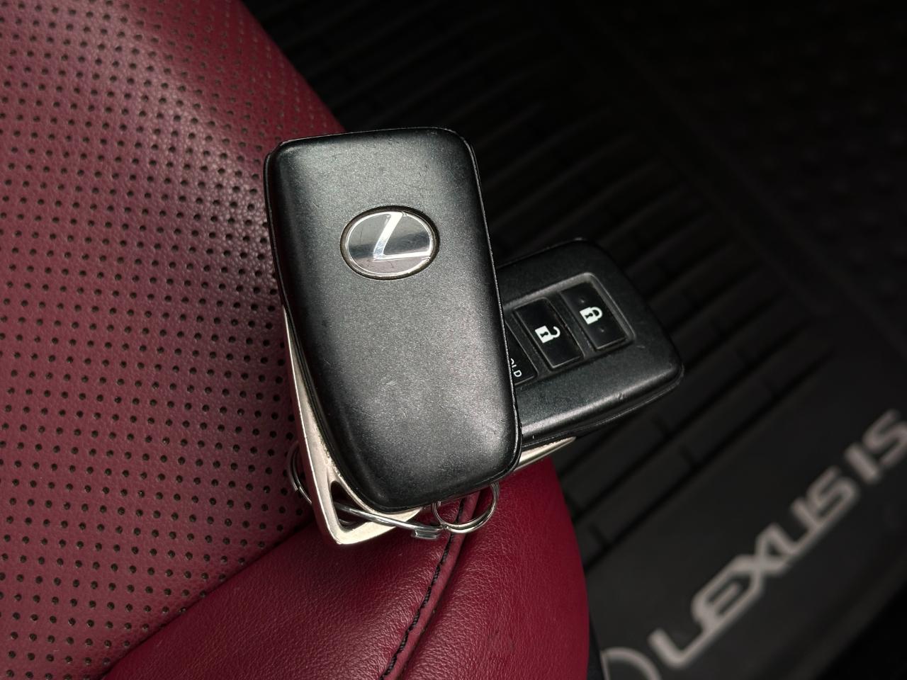 Lexus IS IS Turbo RWD 2017