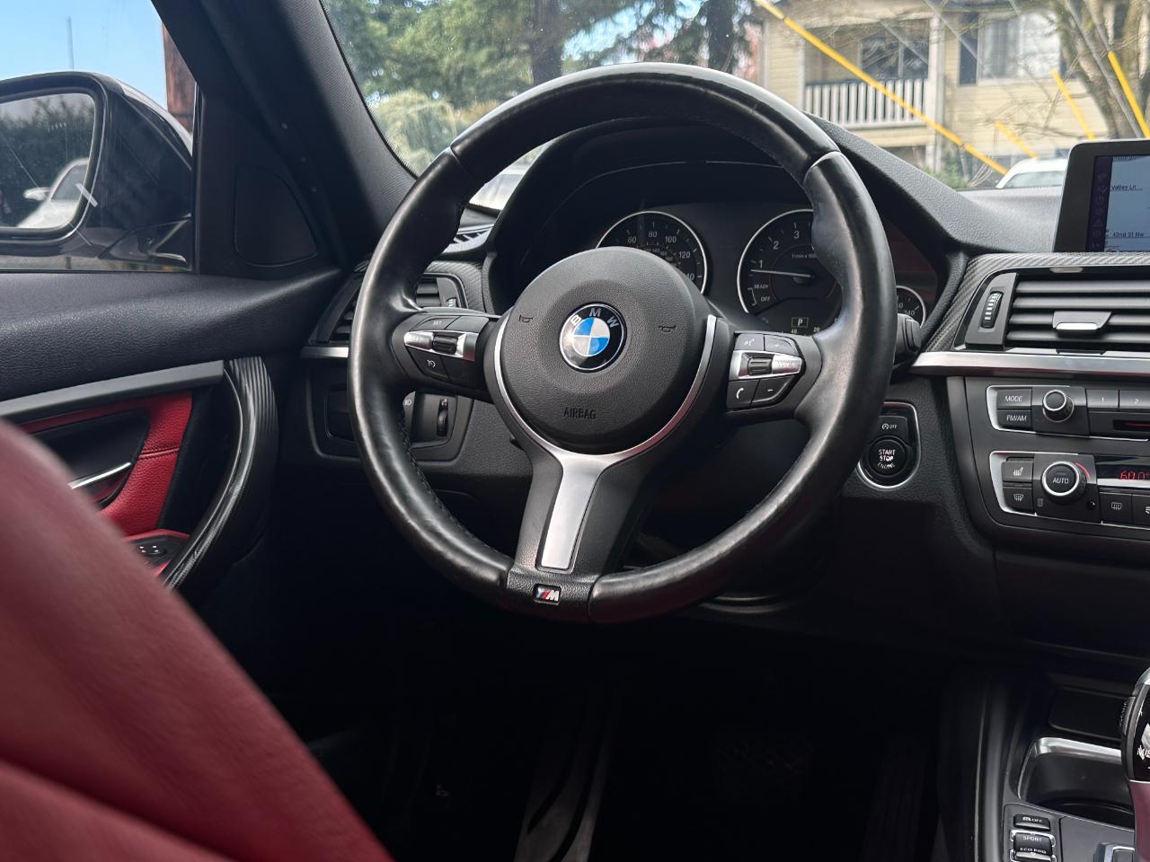 BMW 3 Series 4dr Sdn 335i xDrive AWD 2013