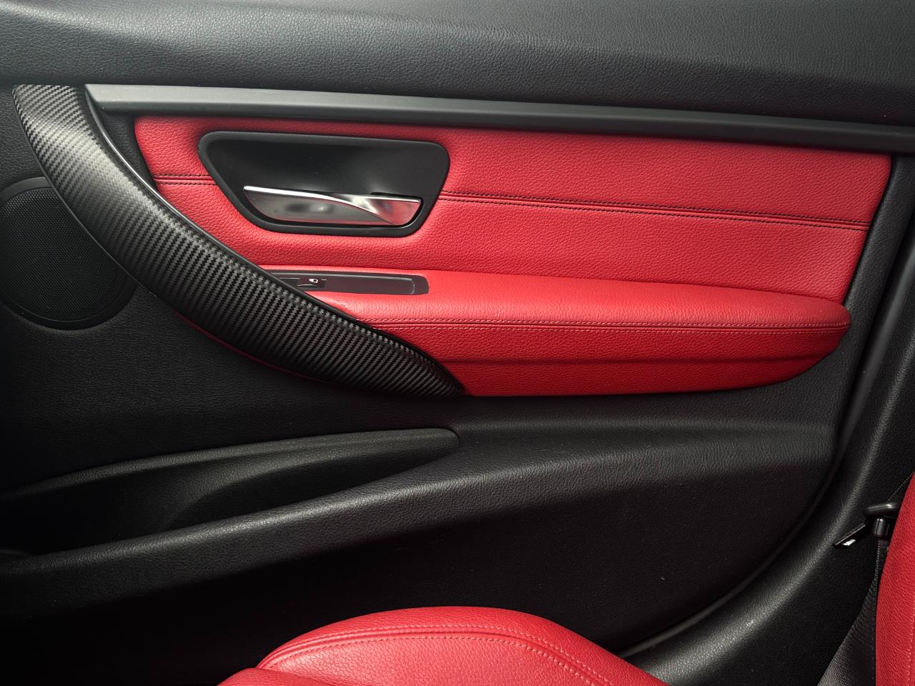 BMW 3 Series 4dr Sdn 335i xDrive AWD 2013