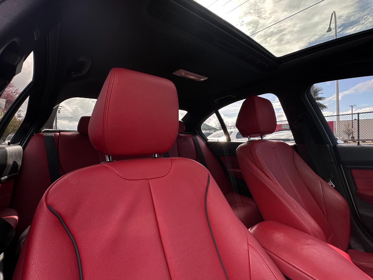 BMW 3 Series 4dr Sdn 335i xDrive AWD 2013