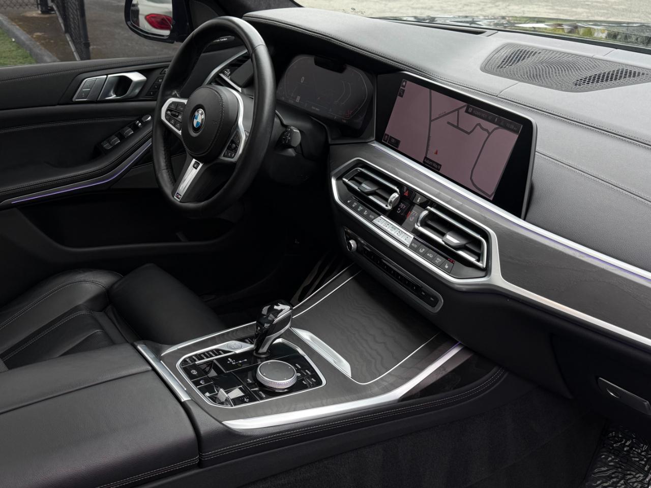 BMW X7  2020