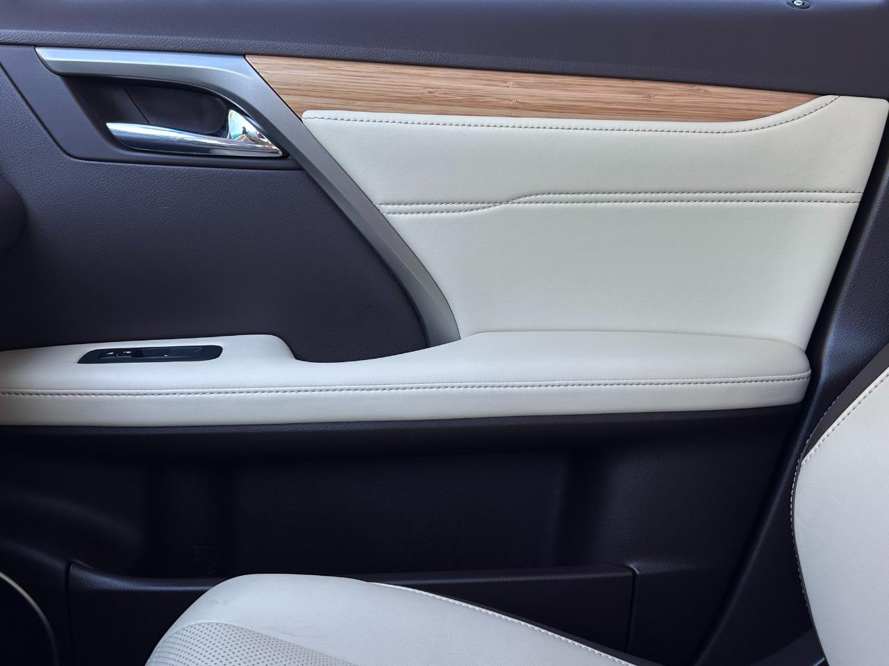 Lexus RX RX 450hL Luxury AWD 2018