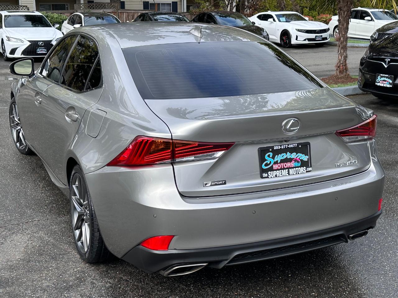 Lexus IS  2018