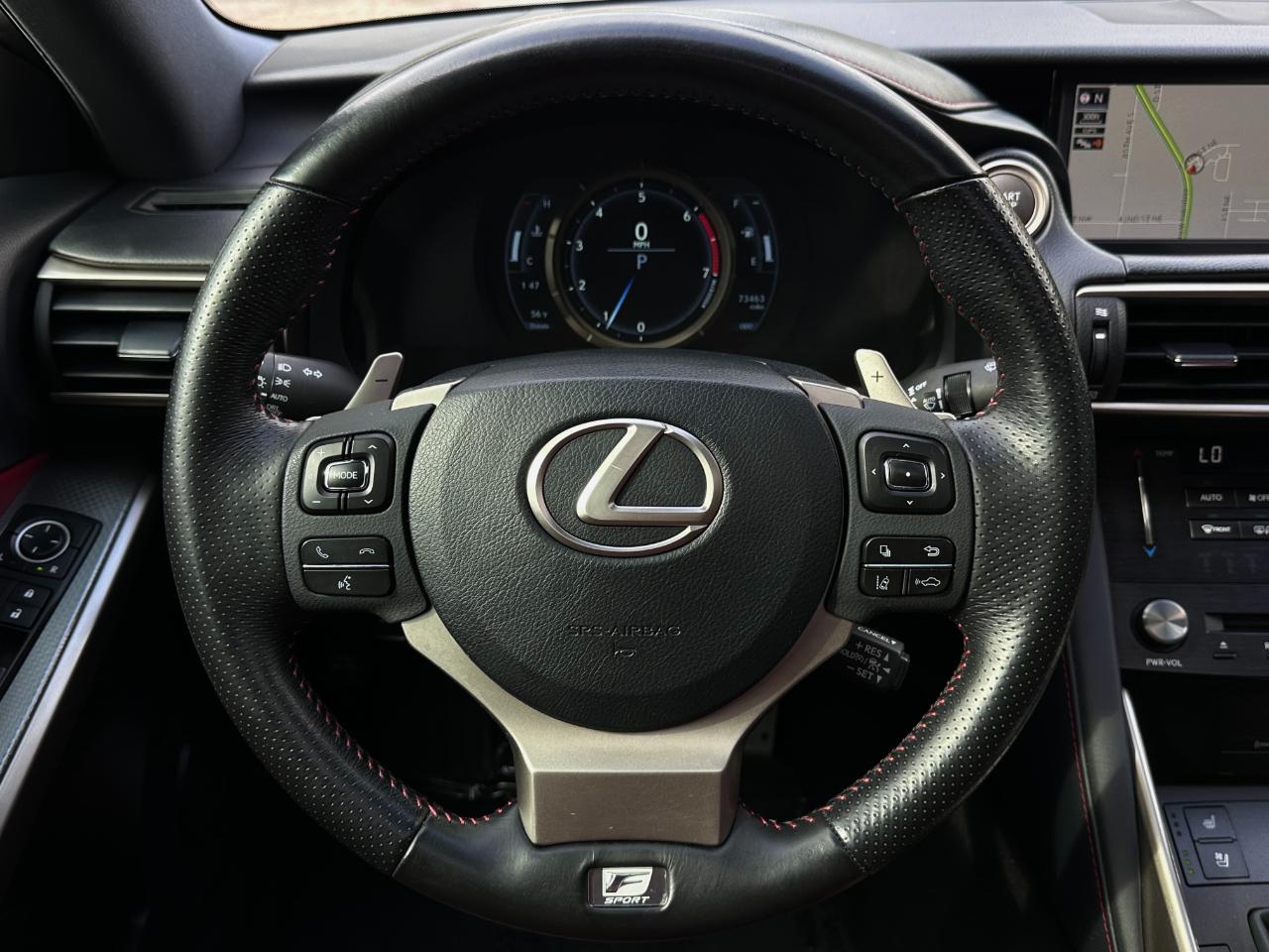 Lexus IS  2018