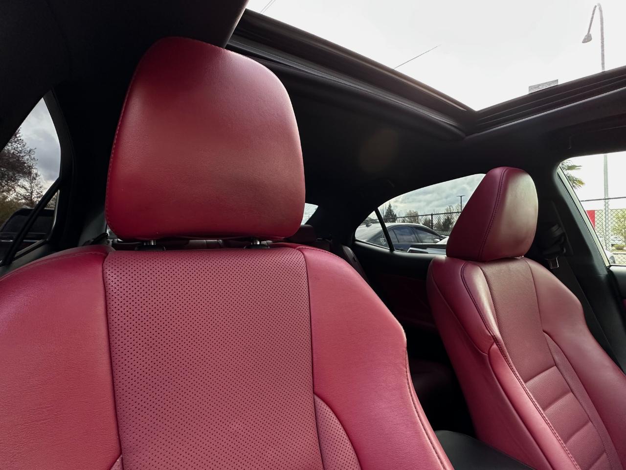 Lexus IS  2018