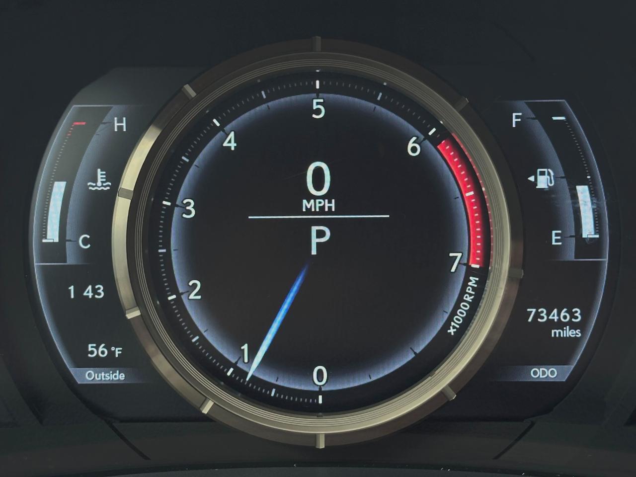 Lexus IS  2018