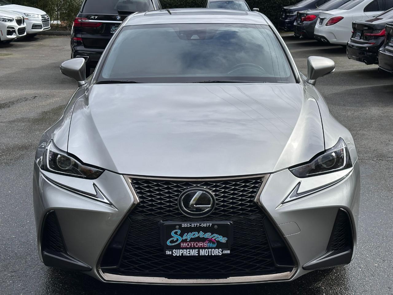 Lexus IS  2018
