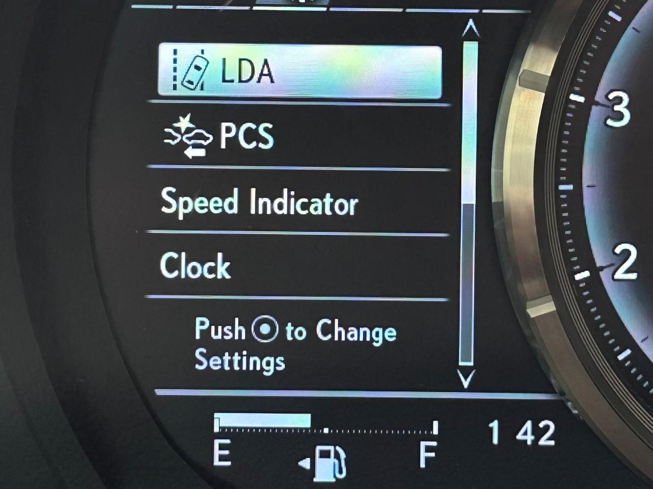 Lexus IS  2018
