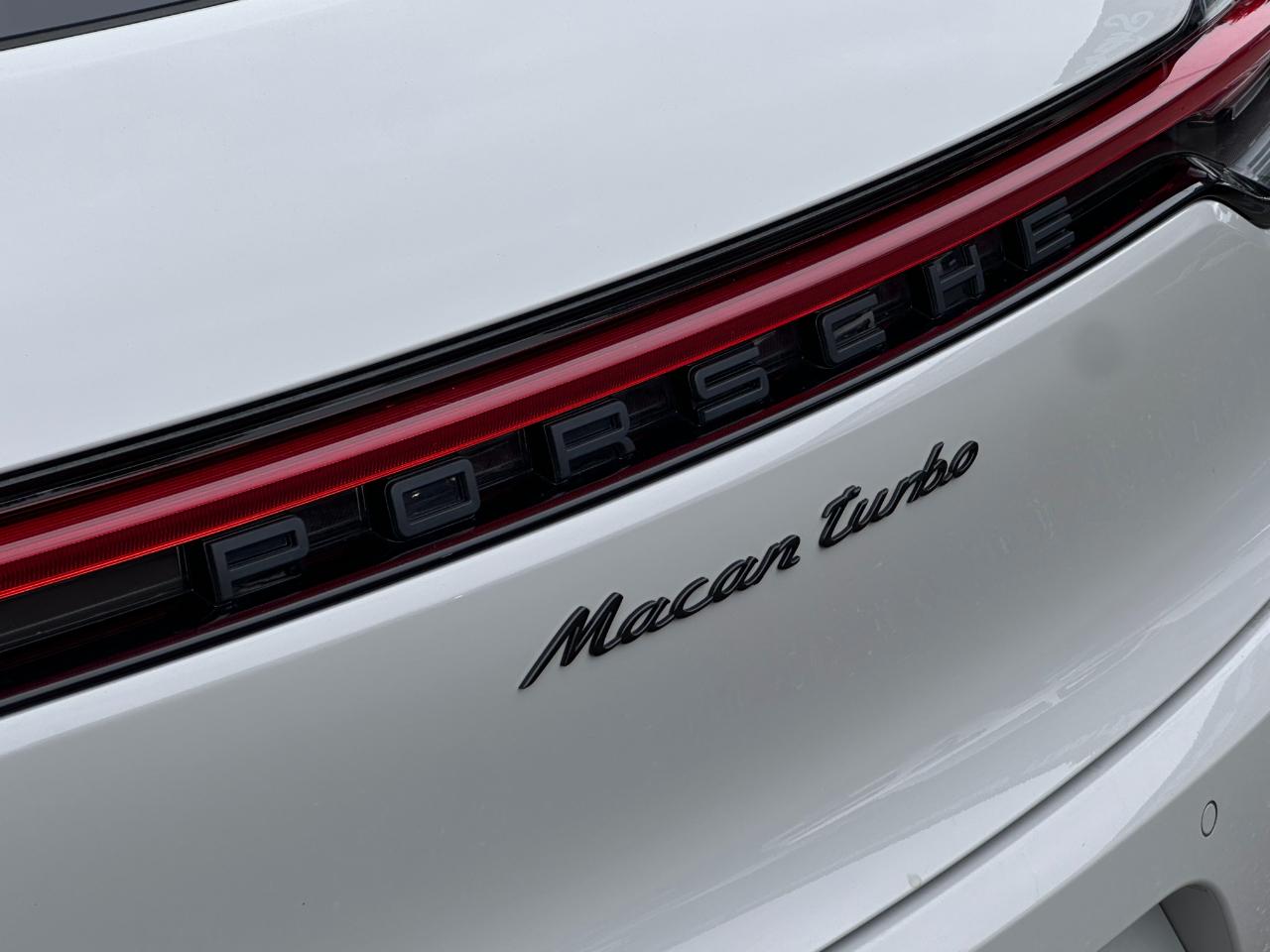 Porsche Macan Turbo AWD 2020