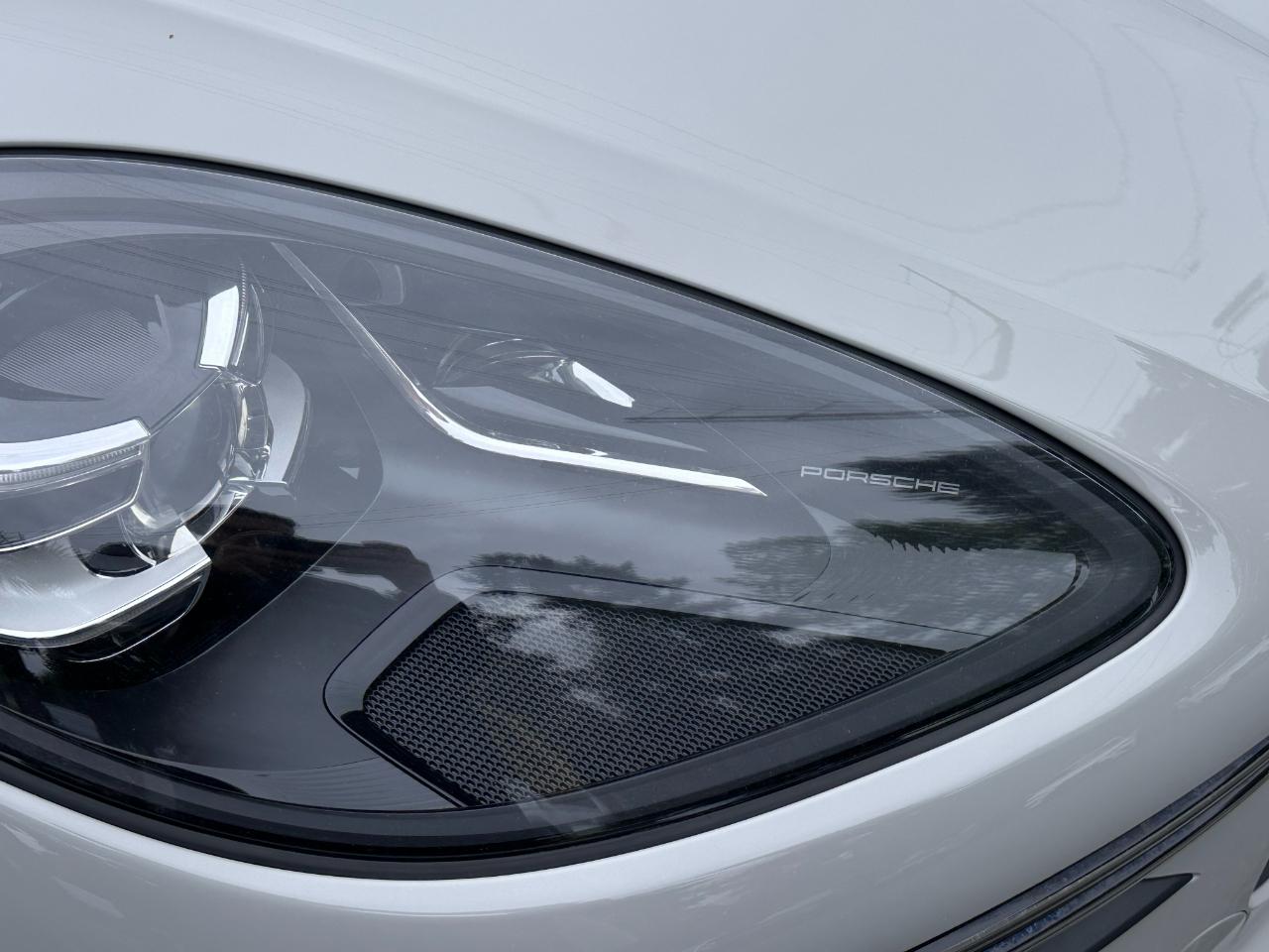 Porsche Macan Turbo AWD 2020