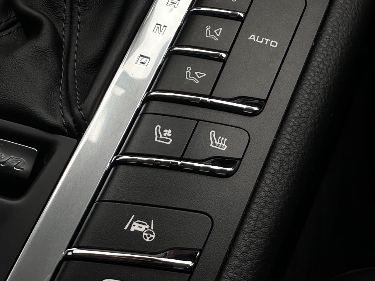 Porsche Macan Turbo AWD 2020