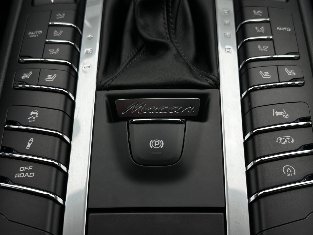 Porsche Macan Turbo AWD 2020