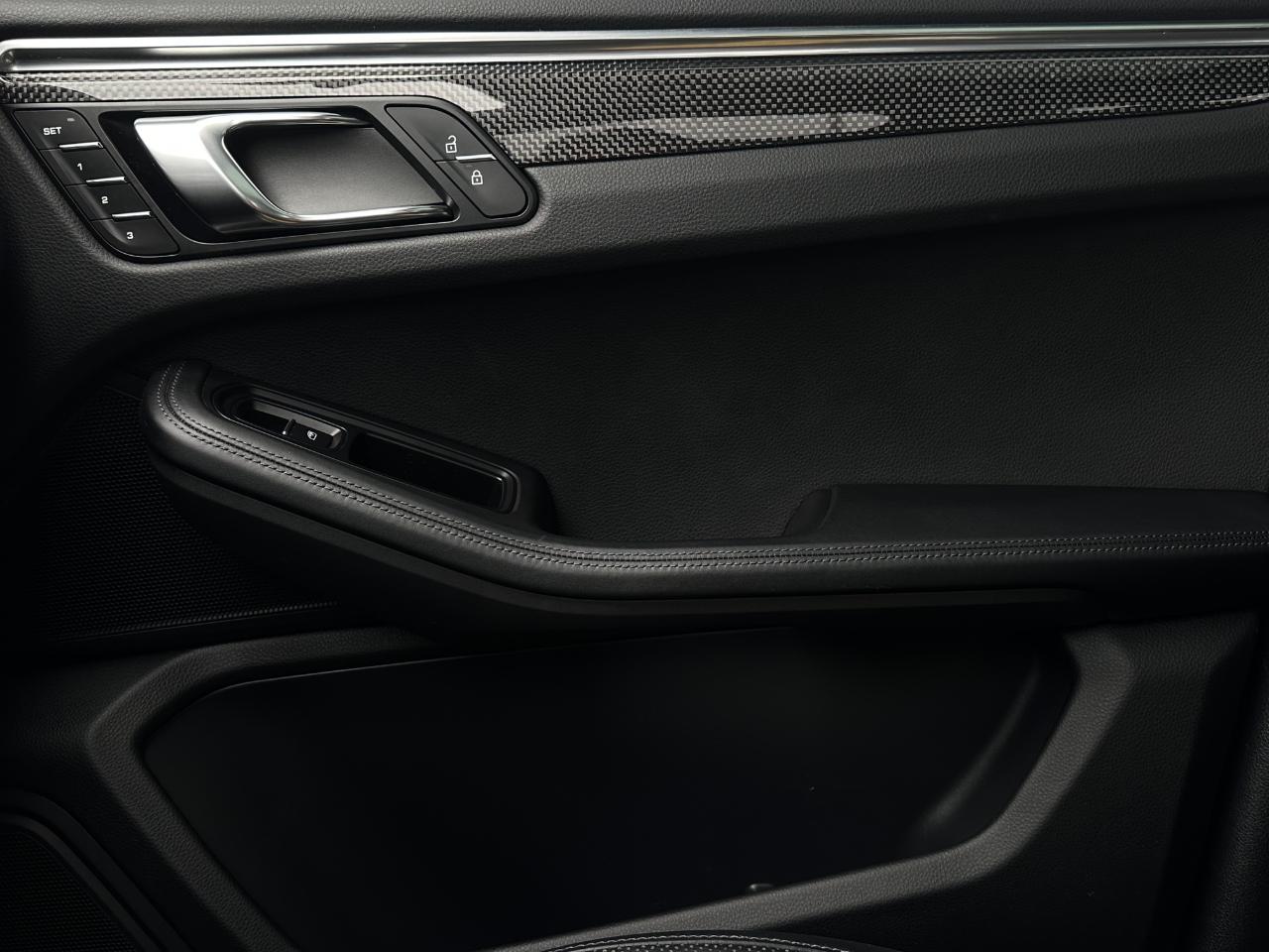 Porsche Macan Turbo AWD 2020