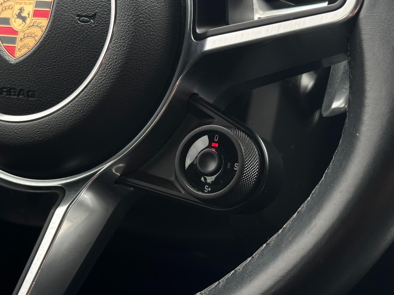 Porsche Macan Turbo AWD 2020