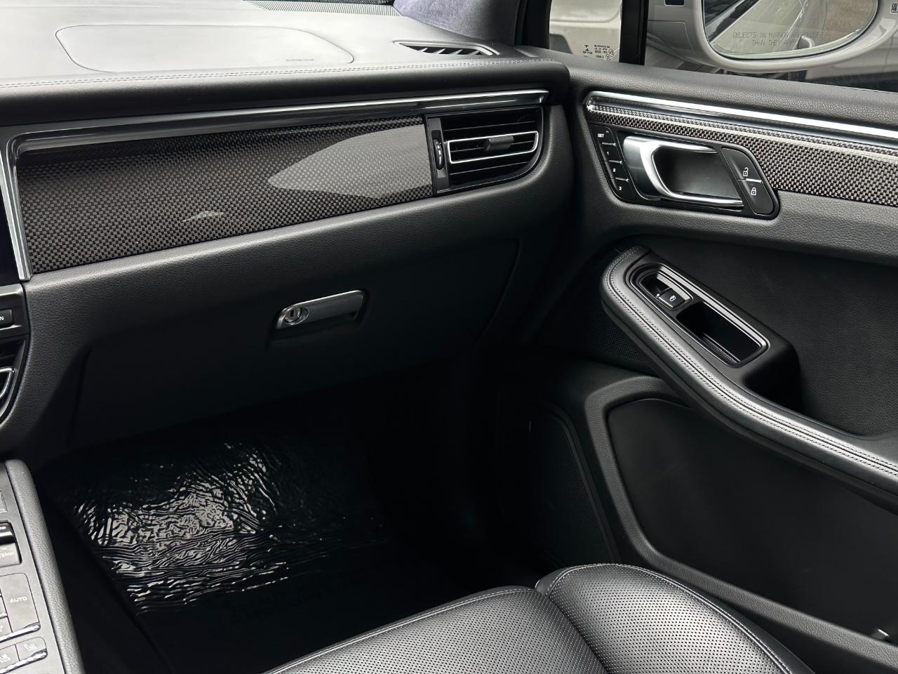 Porsche Macan Turbo AWD 2020