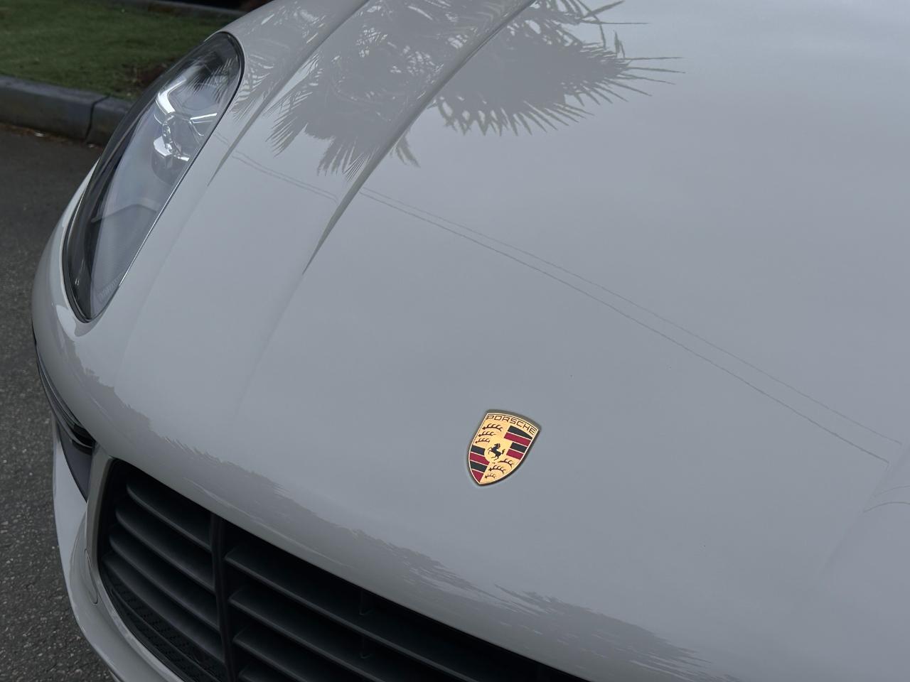 Porsche Macan Turbo AWD 2020