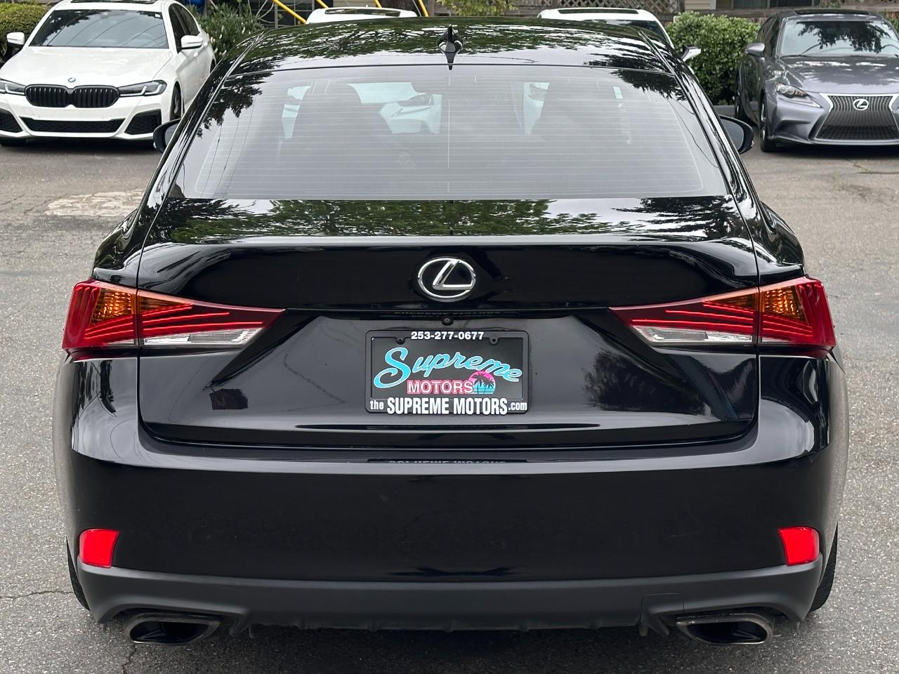 Lexus IS IS Turbo RWD 2017