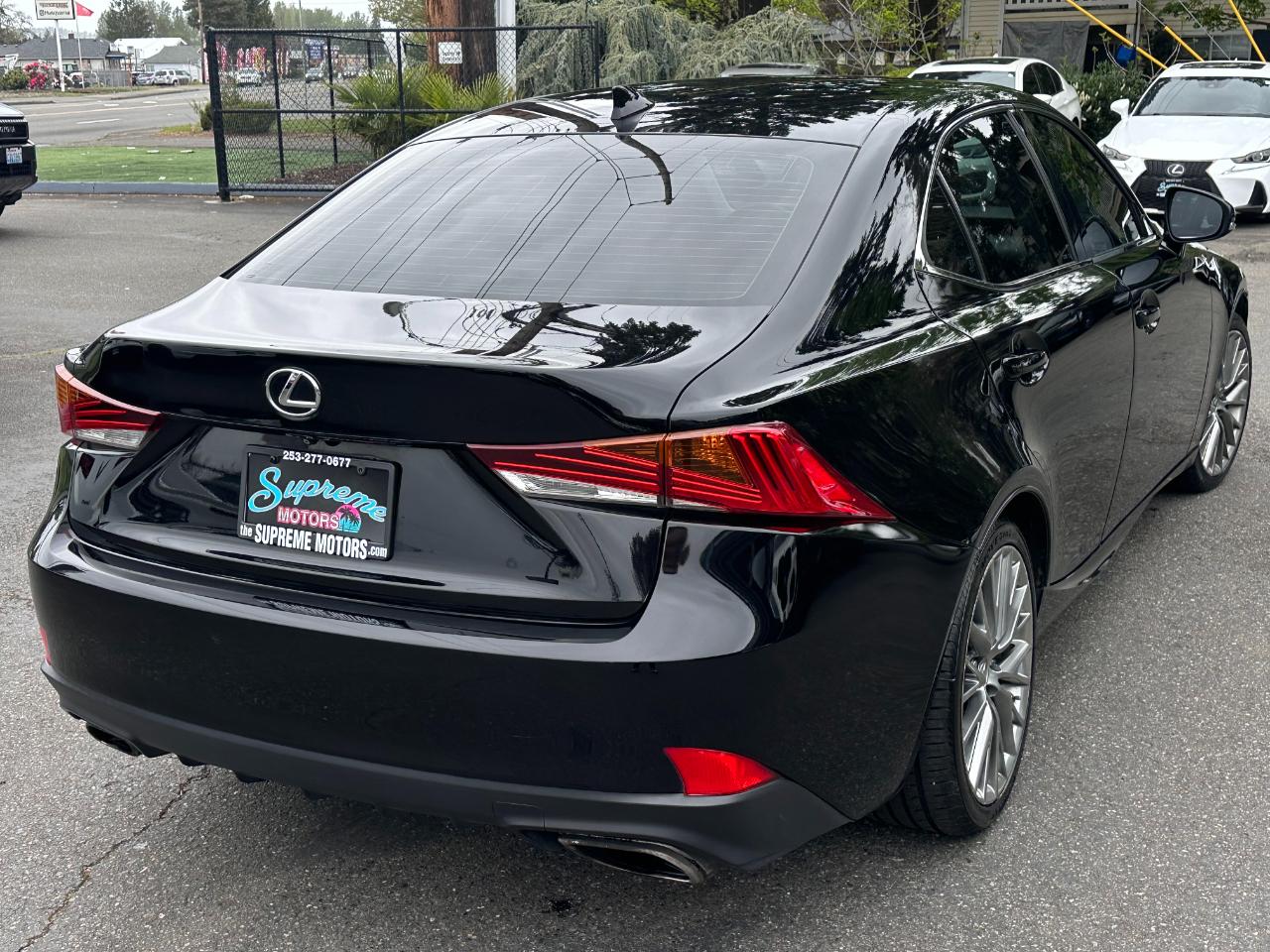 Lexus IS IS Turbo RWD 2017