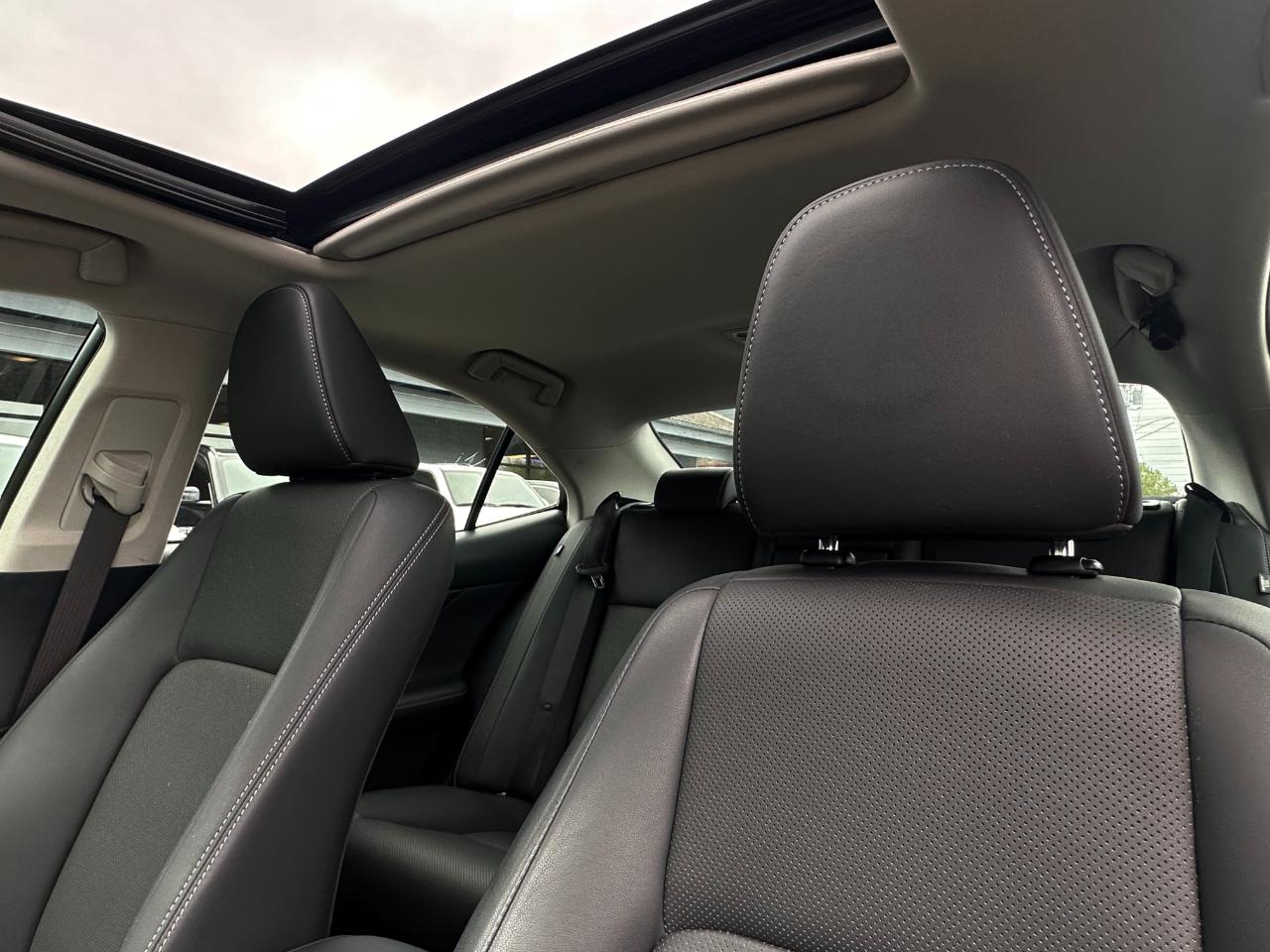 Lexus IS IS Turbo RWD 2017