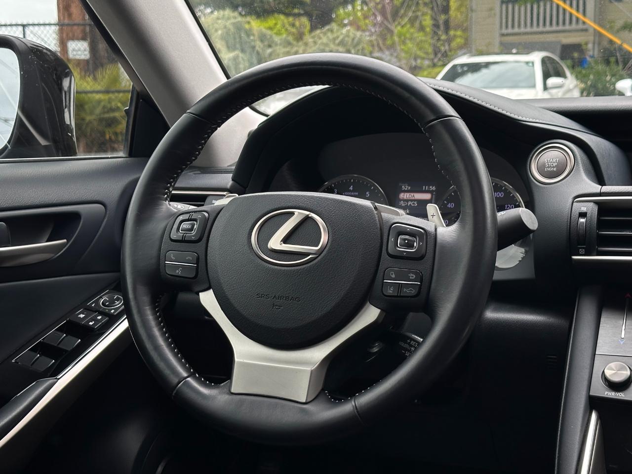 Lexus IS IS Turbo RWD 2017