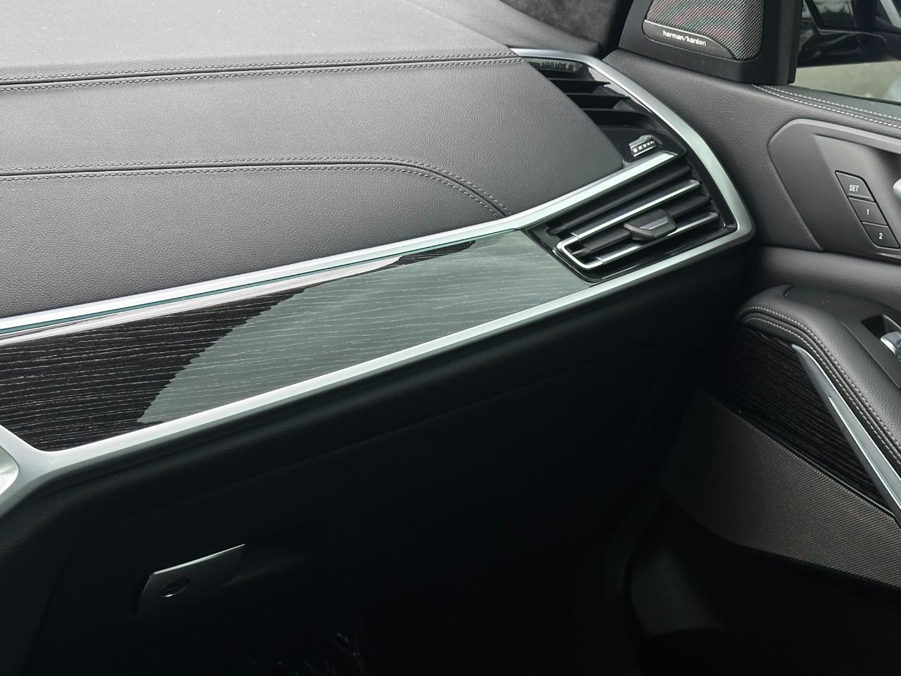 BMW X7  2020