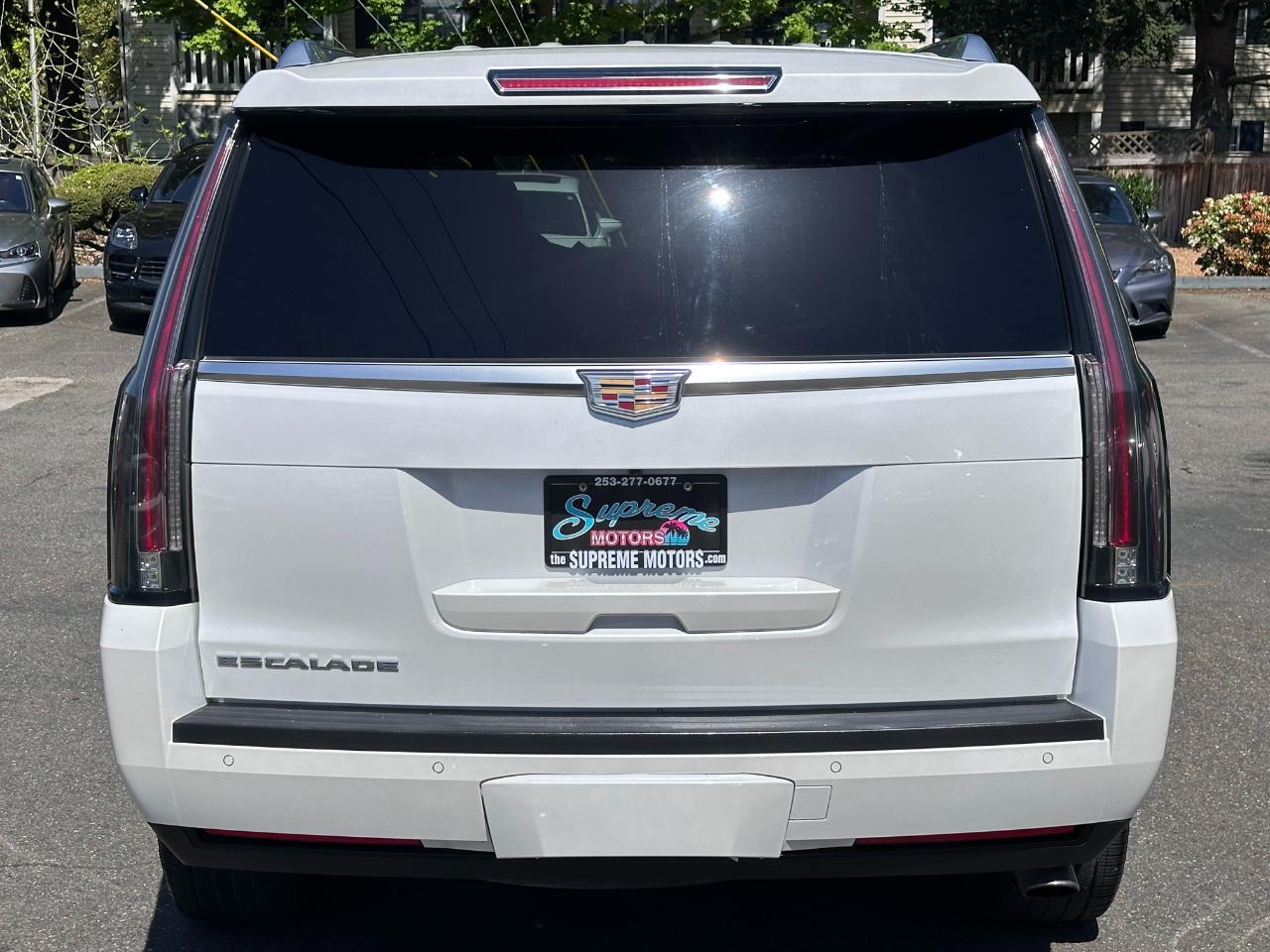 Cadillac Escalade  2016