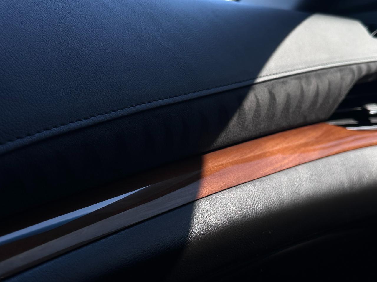 Cadillac Escalade  2016