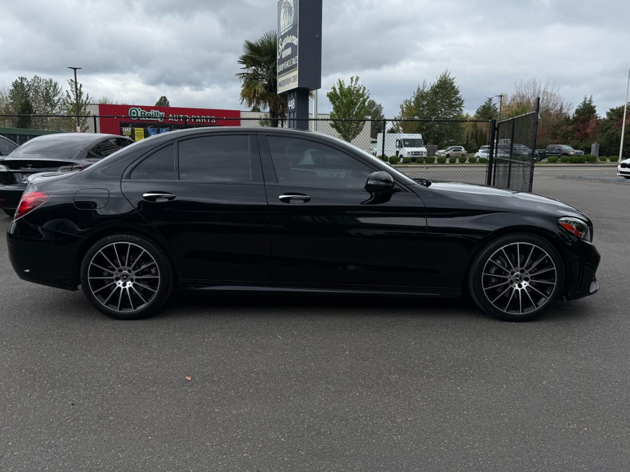 Mercedes-Benz C-Class  2021